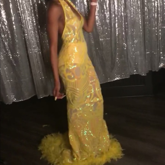 Prom dress - Picture 2 of 3